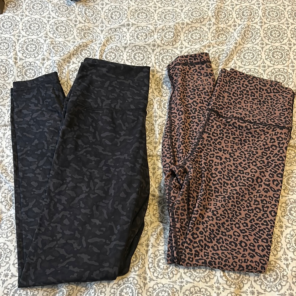 Bundle of two pairs of CRZ YOGA animal print leggings size small
